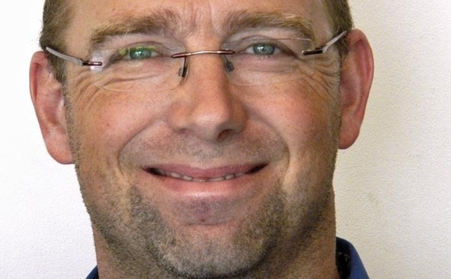 Kris Bornauw , Sales Director/BI Expert, EoZen, Groupe SQLI Kris Bornauw , Sales Director/BI Expert, EoZen, Groupe SQLI