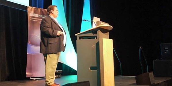 Shawn Rogers en 2012 au Salon BI de Montréal Shawn Rogers en 2012 au Salon BI de Montréal