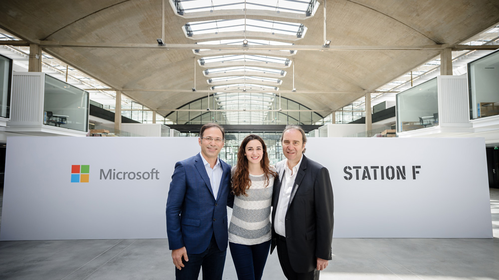 Microsoft rejoint Station F pour favoriser l’émergence de champions français de l’intelligence artificielle