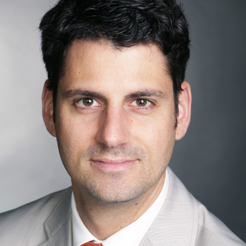 Raffael Fiechter, Country Manager France chez Sherpany Raffael Fiechter, Country Manager France chez Sherpany