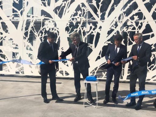 Atos renforce sa position de leader européen du calcul haute performance avec l’inauguration de son Centre mondial d’Essais des Supercalculateurs à Angers Atos renforce sa position de leader européen du calcul haute performance avec l’inauguration de son Centre mondial d’Essais des Supercalculateurs à Angers