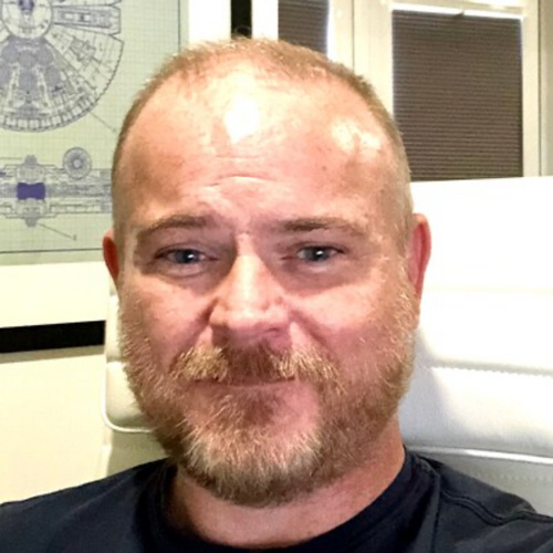 Peter Pugh-Jones, Director of Financial Services and Global Industries chez Confluent Peter Pugh-Jones, Director of Financial Services and Global Industries chez Confluent