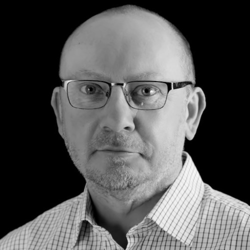 Darren Cooper, Senior Director of Sales Enablement chez Denodo Darren Cooper, Senior Director of Sales Enablement chez Denodo