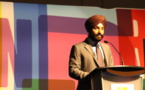 Le ministre Bains présente la Charte canadienne du numérique