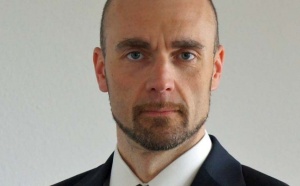 Demain, les professionnels de la grande distribution utiliseront leurs applications de BI mobile pour interagir avec les systèmes transactionnels